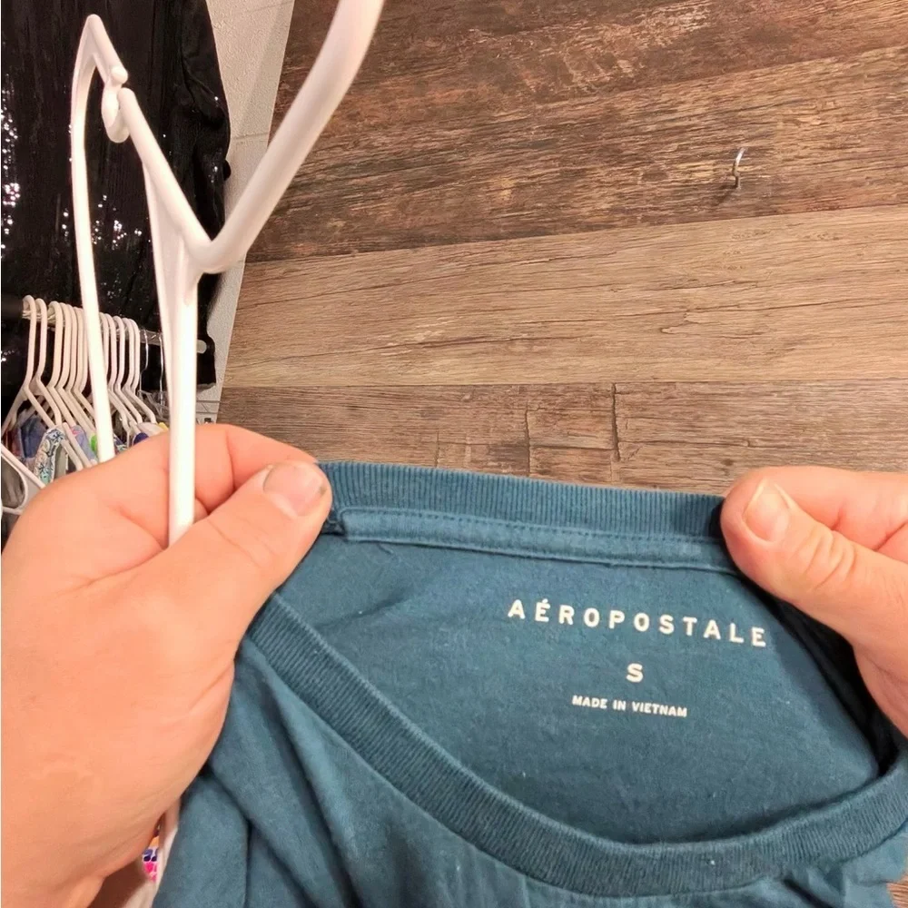 Aeropostale Men's Teal Graphic Tee - Picture 5 of 5